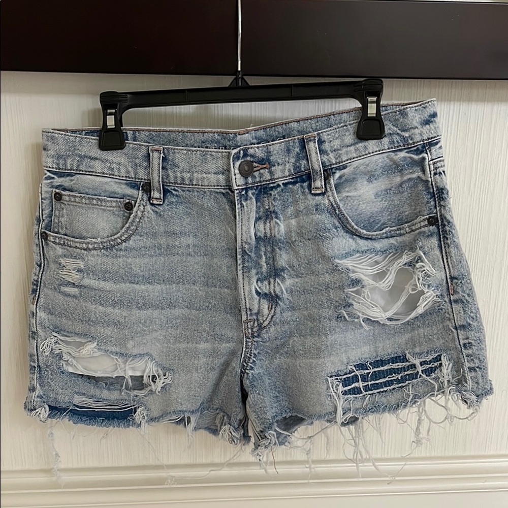 American Eagle Women's Light Blue Distressed 90s Boyfriend Denim Jean Shorts Siz - Picture 8 of 9